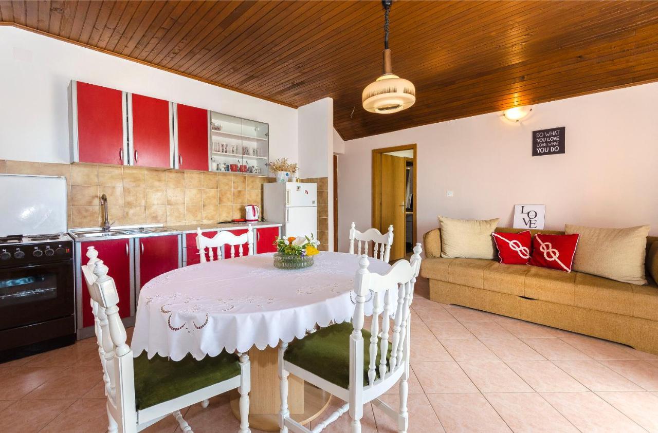 Apartment And Rooms Ema Vodice Dış mekan fotoğraf